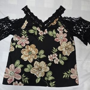 Floral Lace Trim Black Top